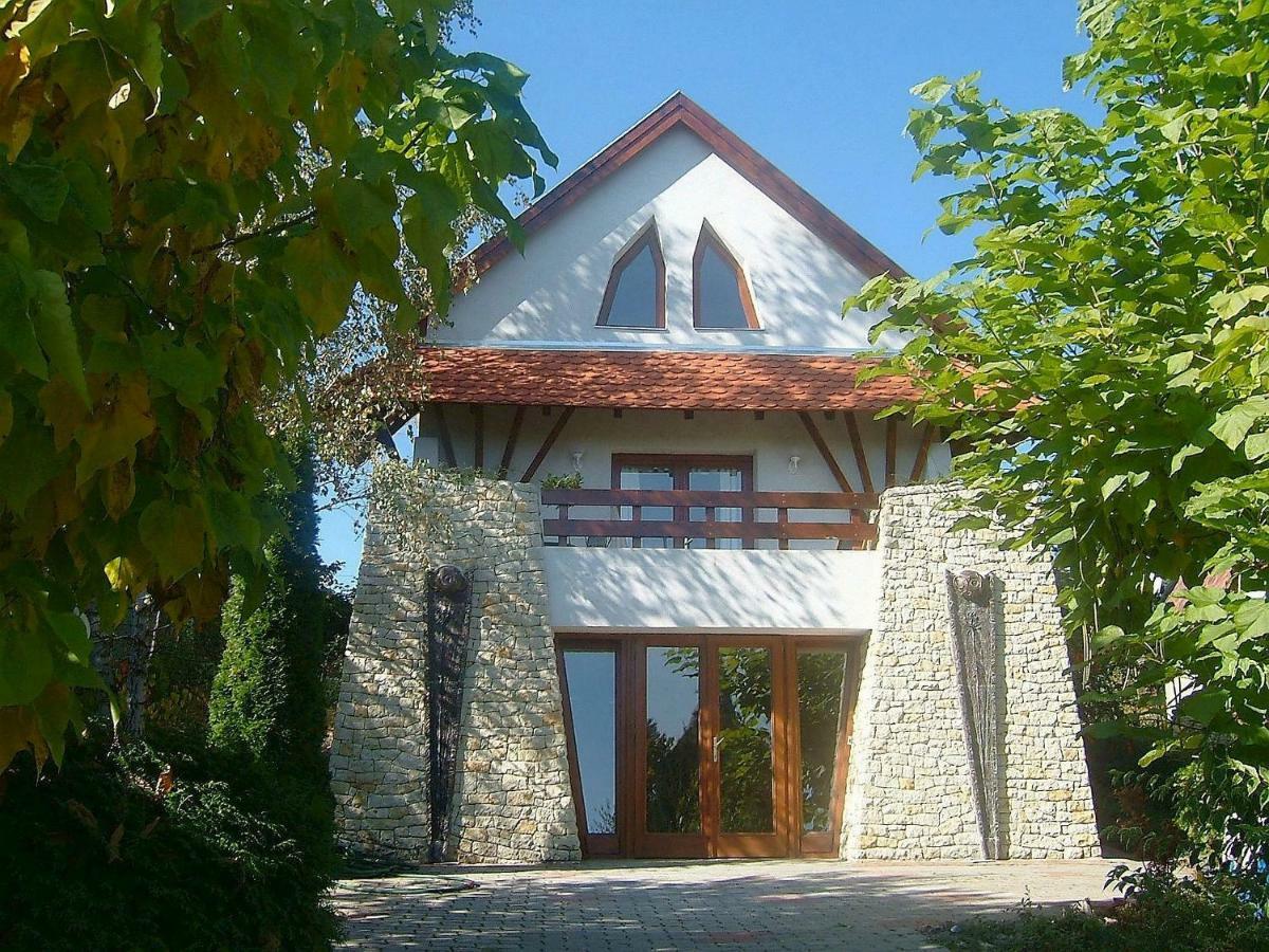 Flair Apartmanhaz Эгер Экстерьер фото